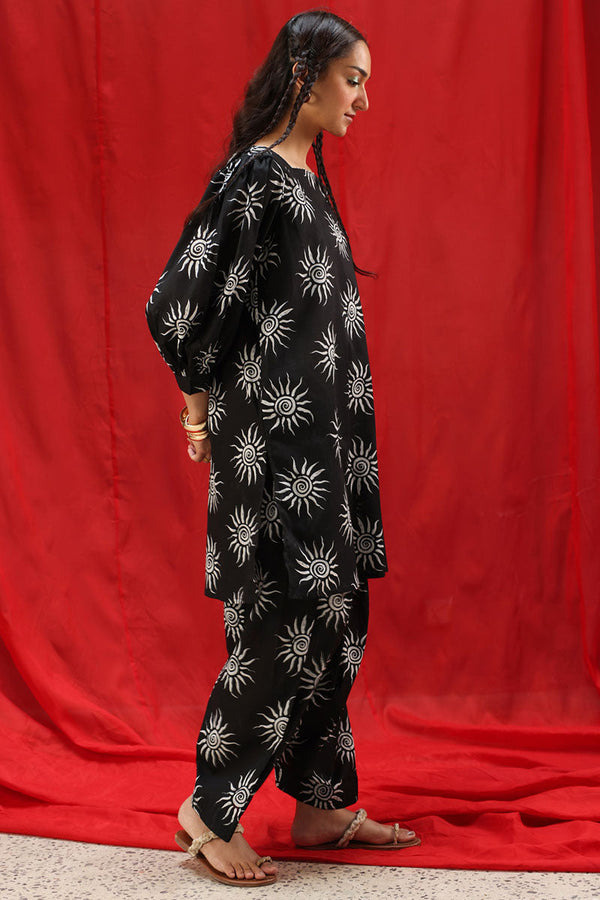 Sun Script Printed Set