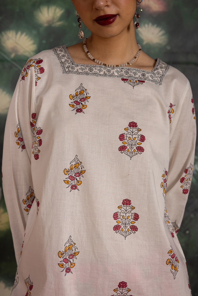 aatishigulabi