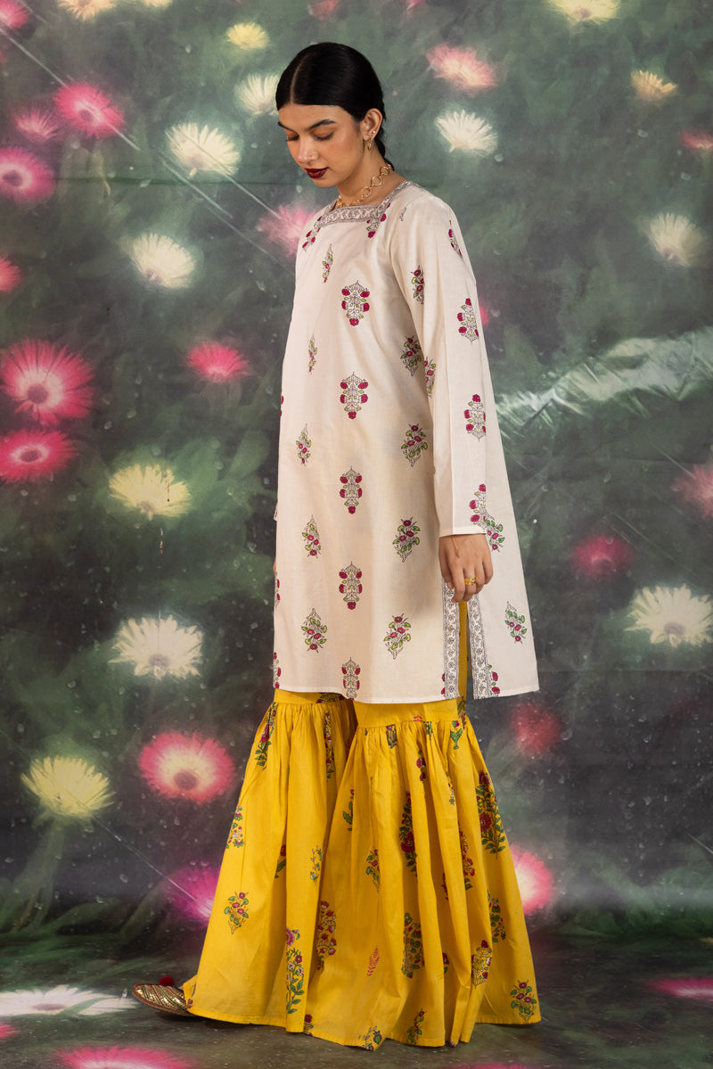 Guldasta Gharara Set