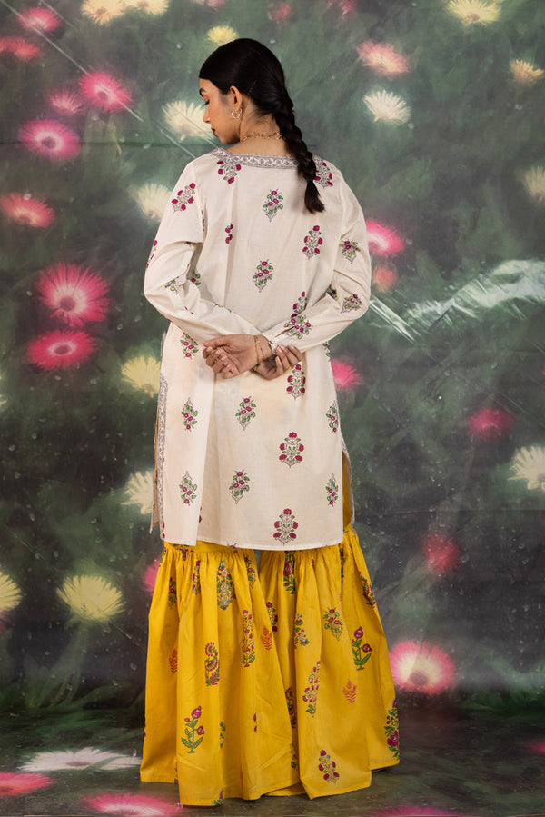 Guldasta Gharara Set