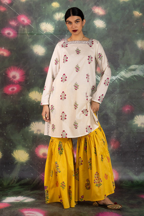 Guldasta Gharara Set