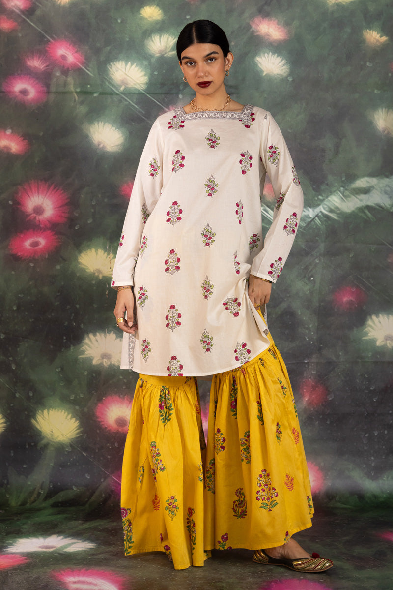 Guldasta Gharara Set