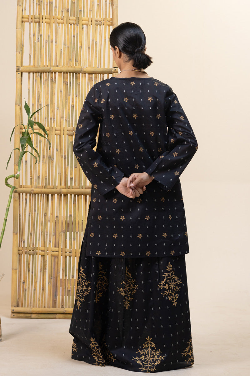 Gilded Mukesh Skirt Set