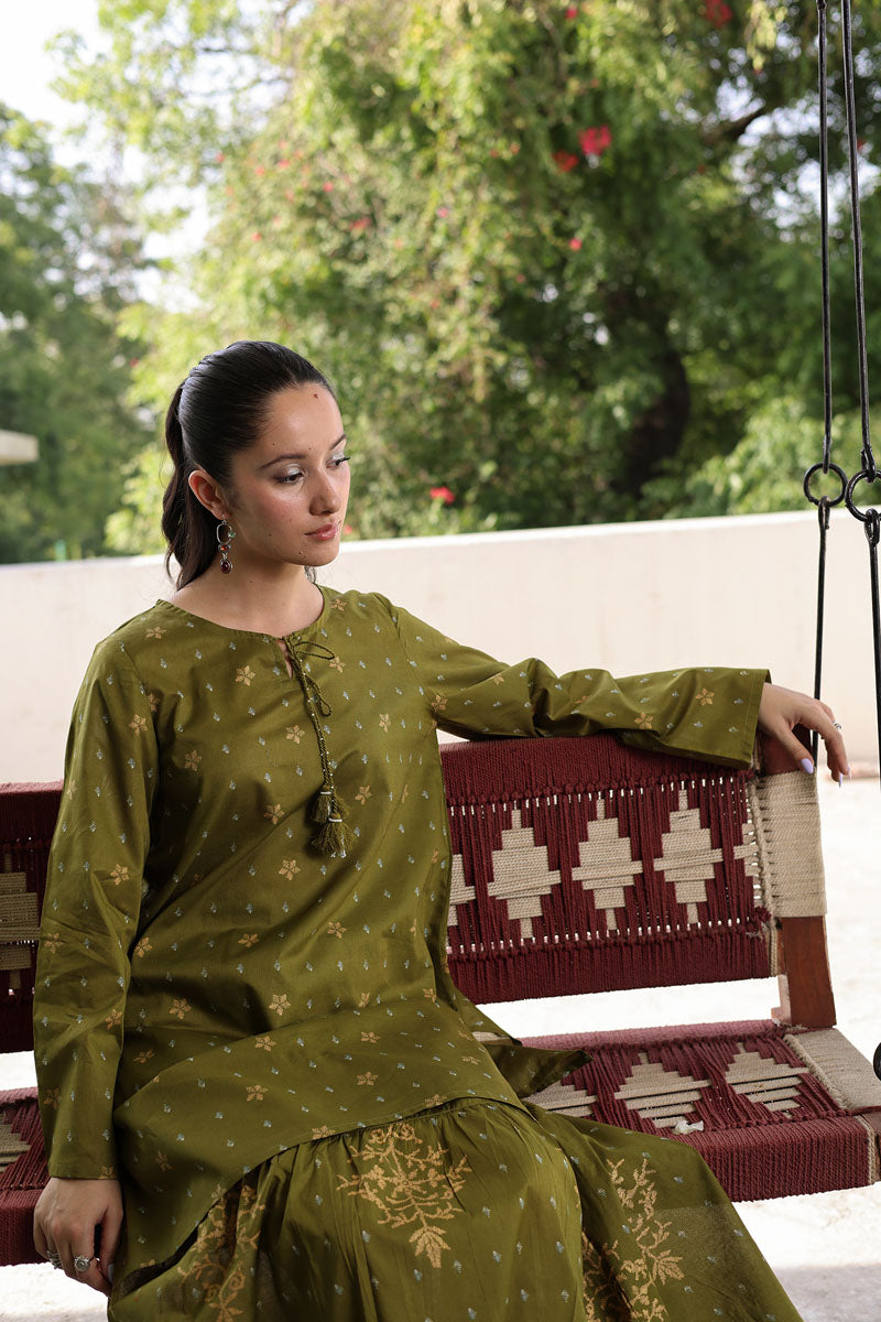 Gilded Mukesh Skirt Set