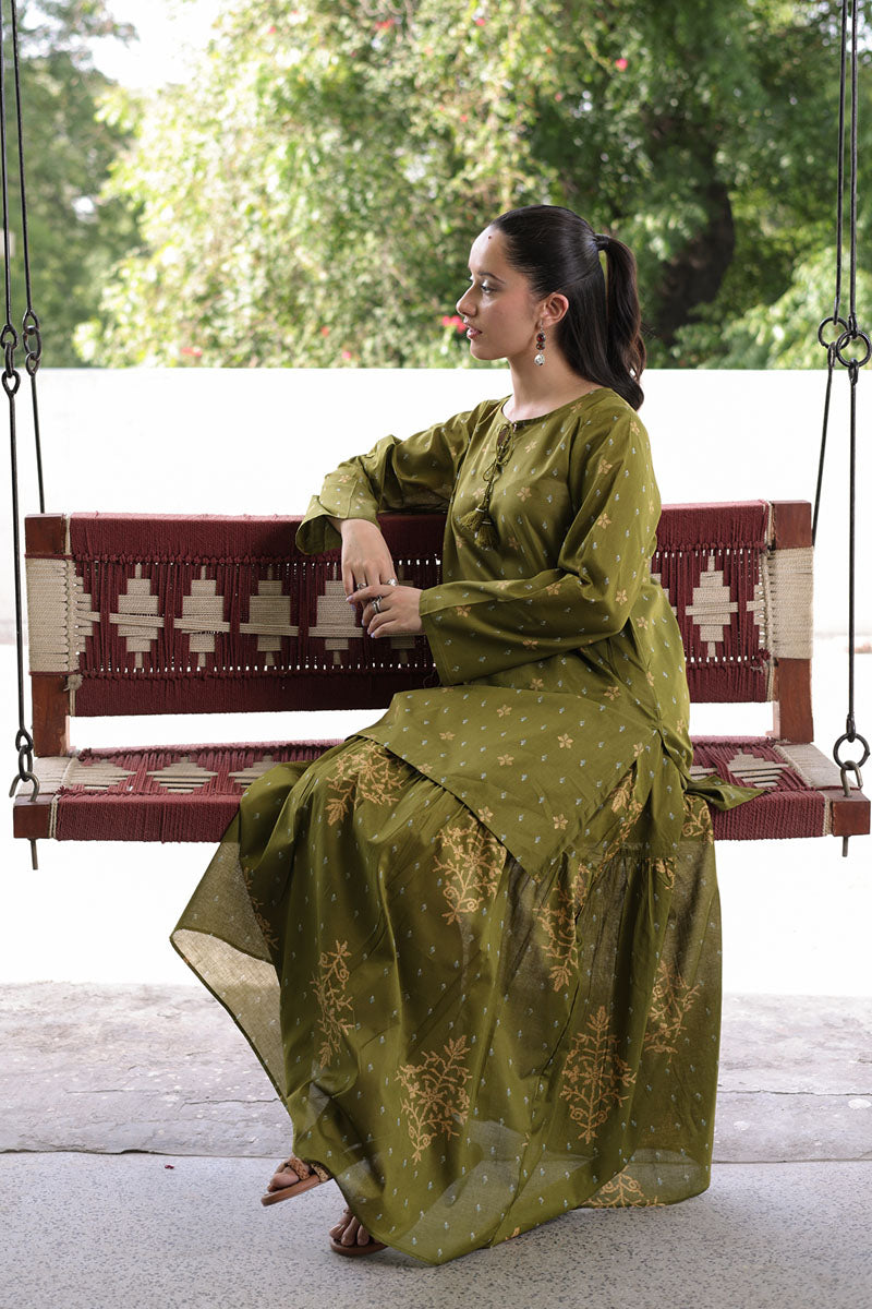 Gilded Mukesh Skirt Set