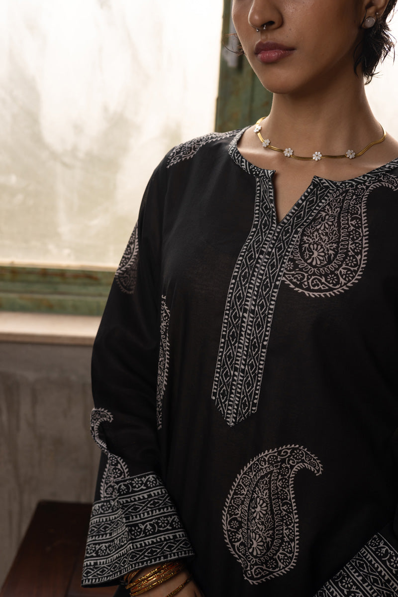 Midnight Paisley Farshi Set