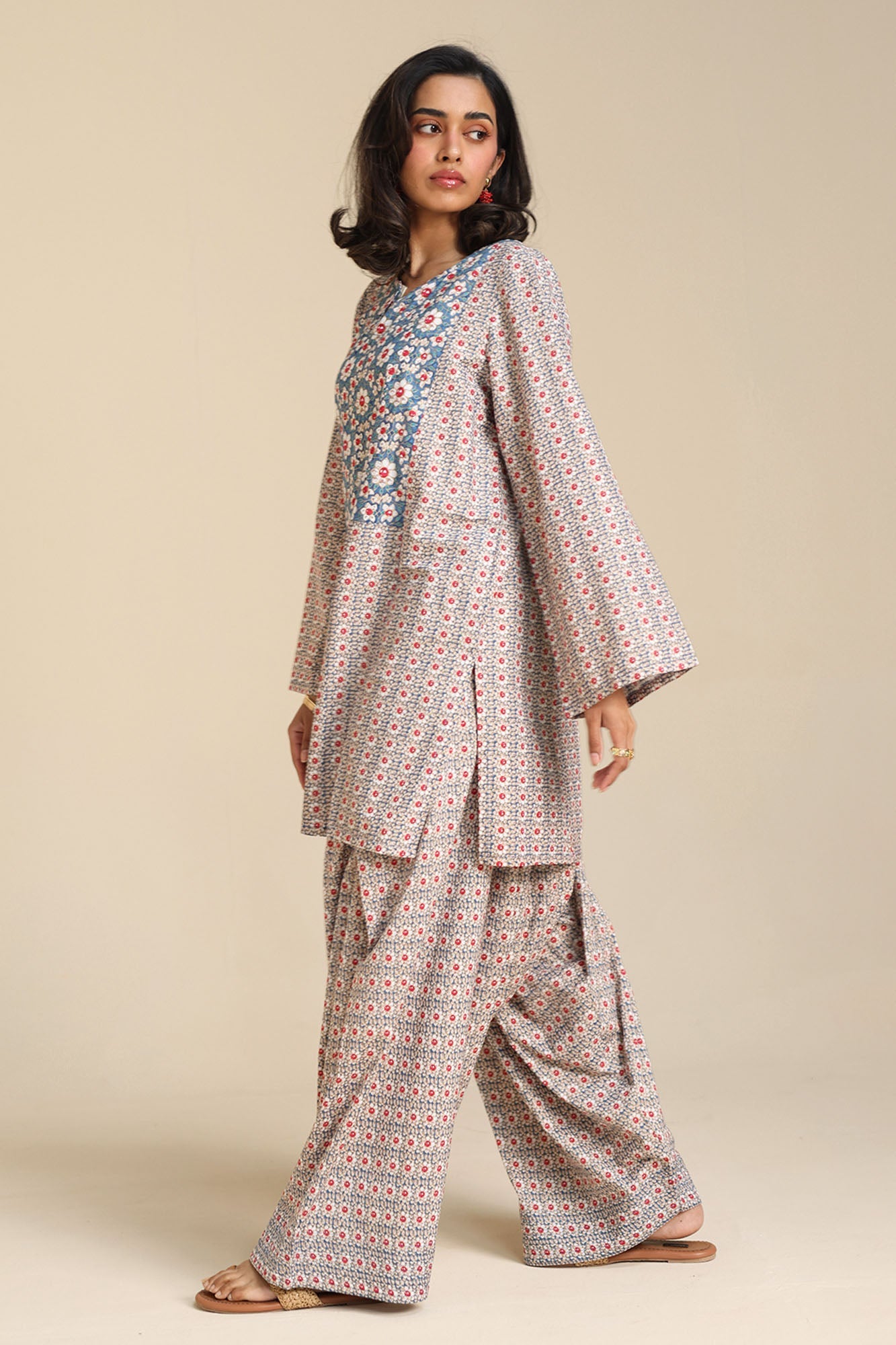 Printed Phool Whisper Set