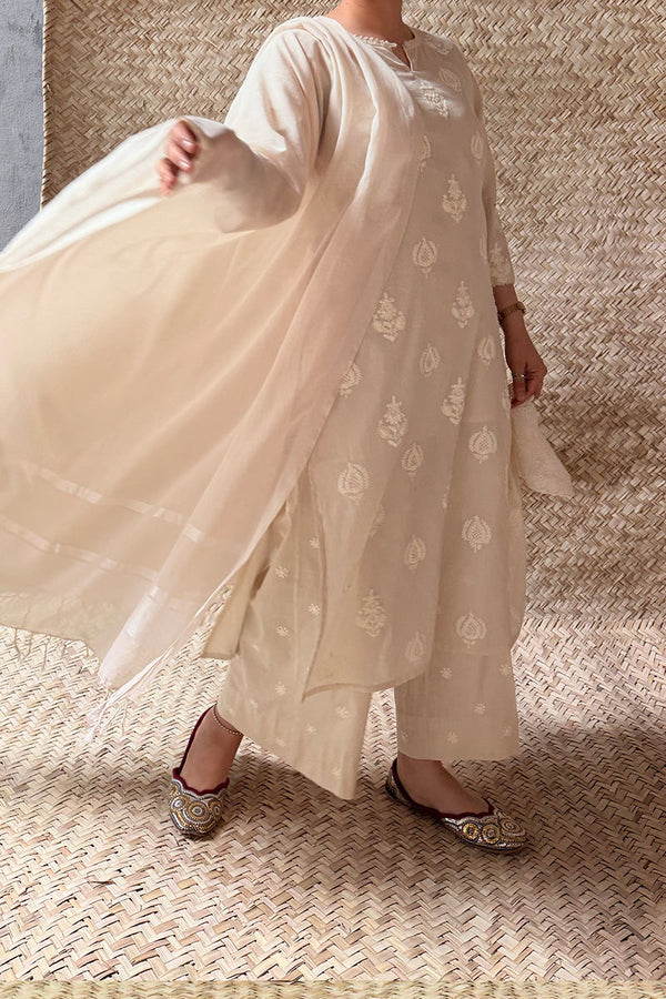 Pearl White Reverie Ensemble