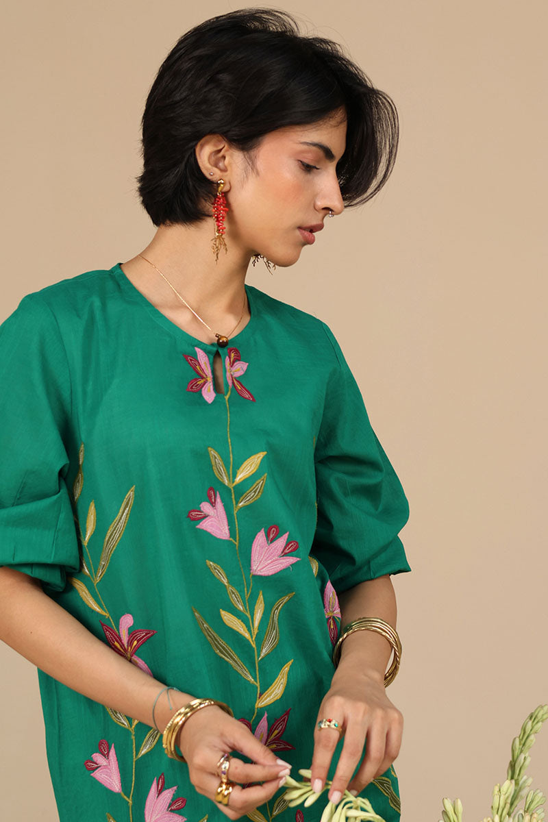 Embroidered Phool Kamala Set