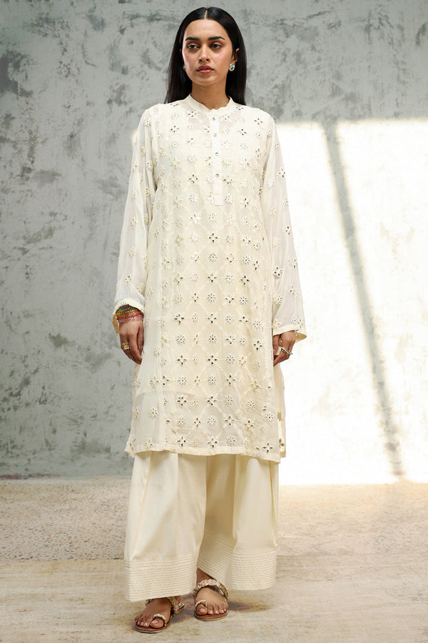 Panni Embroidered Set