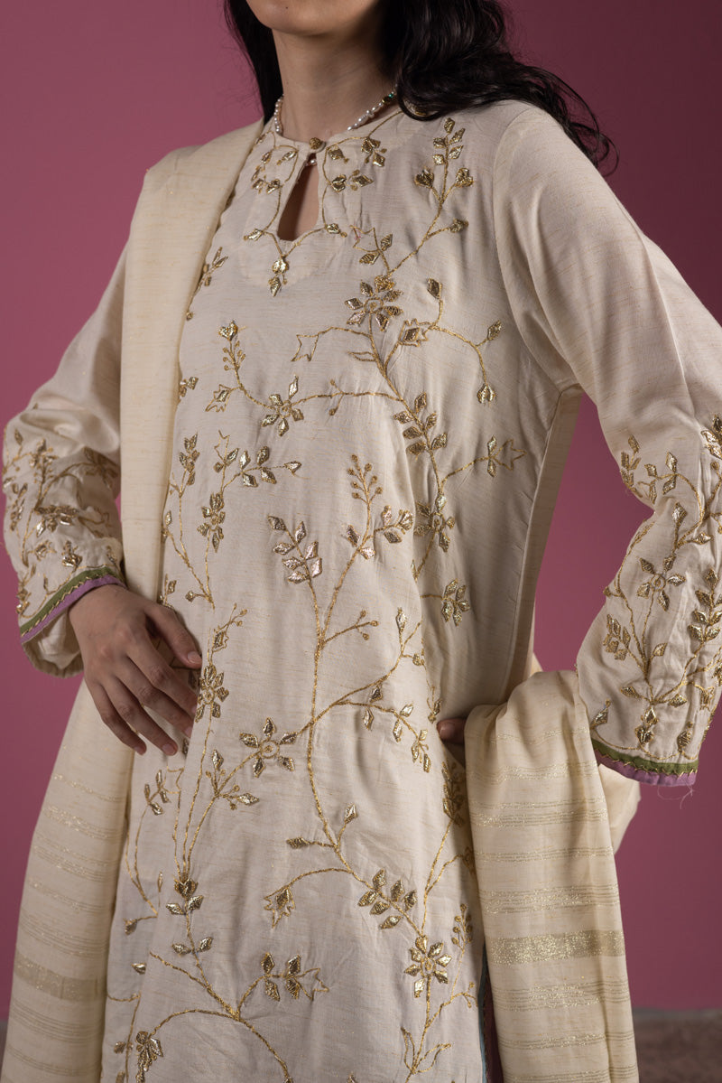 Golden Opulence 3-Piece Farshi Ensemble