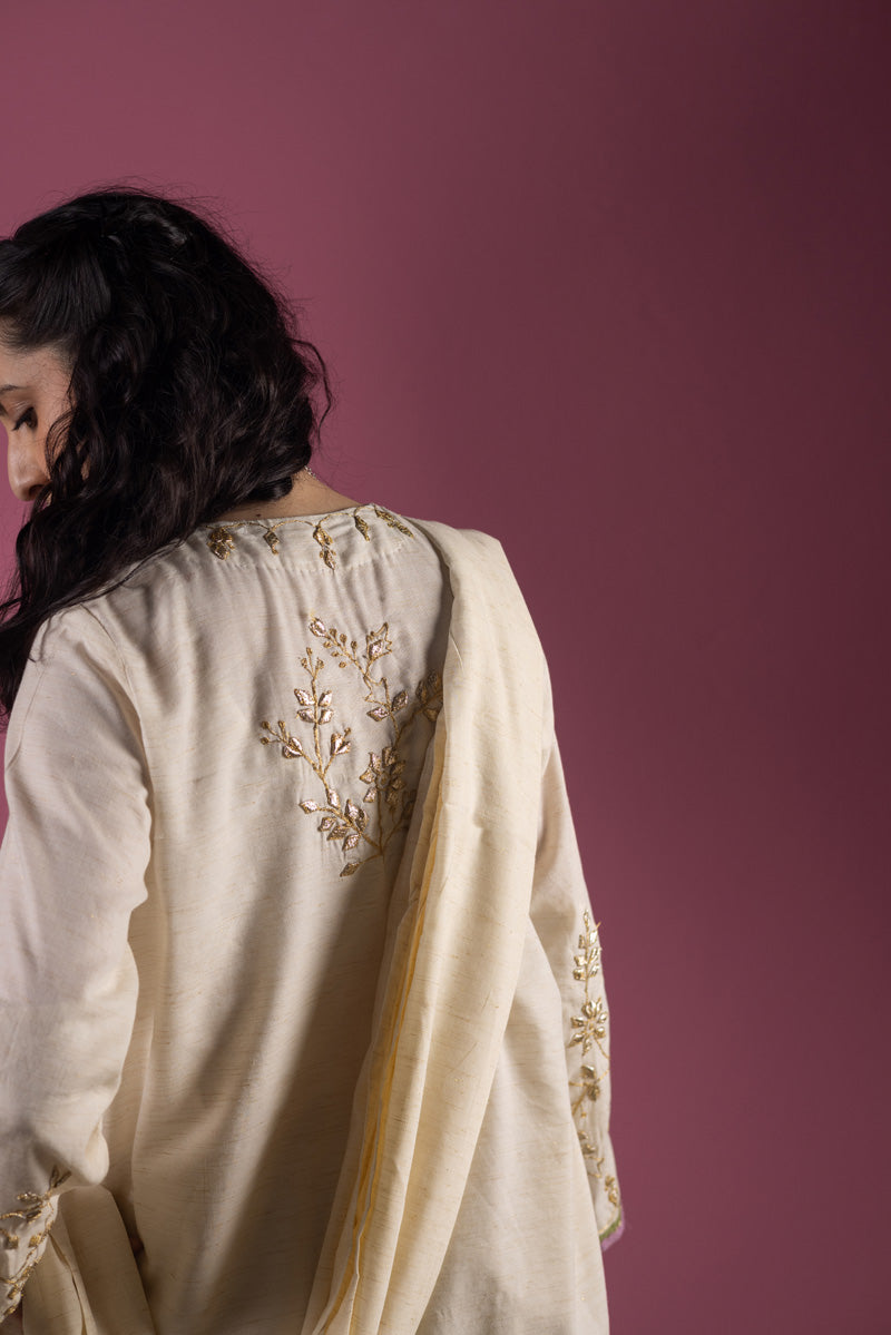 Golden Opulence 3-Piece Farshi Ensemble