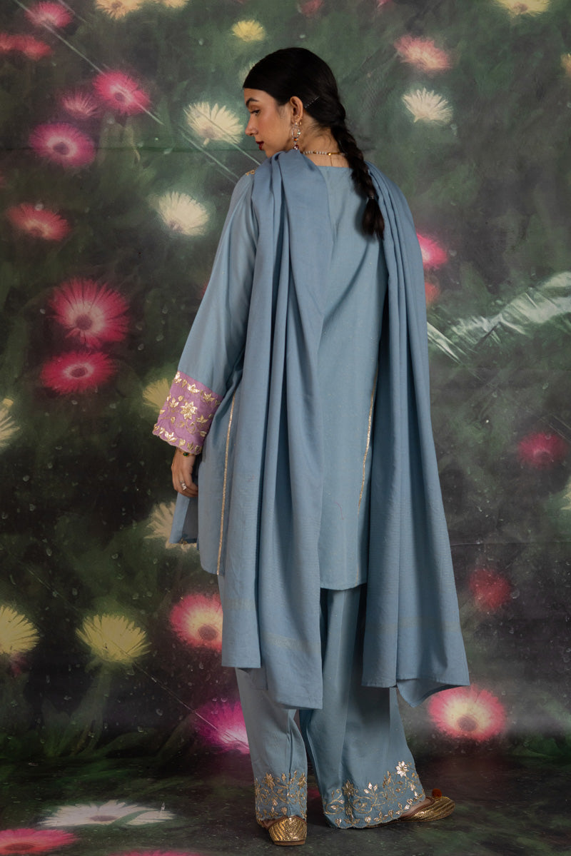 Sunehri Gota Glow Ensemble