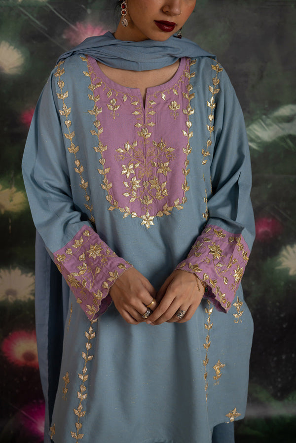 Sunehri Gota Glow Ensemble