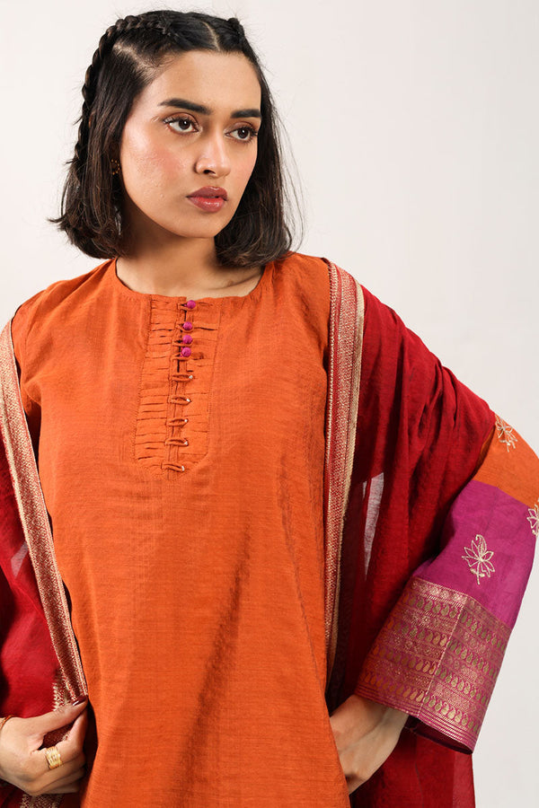 Mehr Nur Mughal 3-Piece Suit