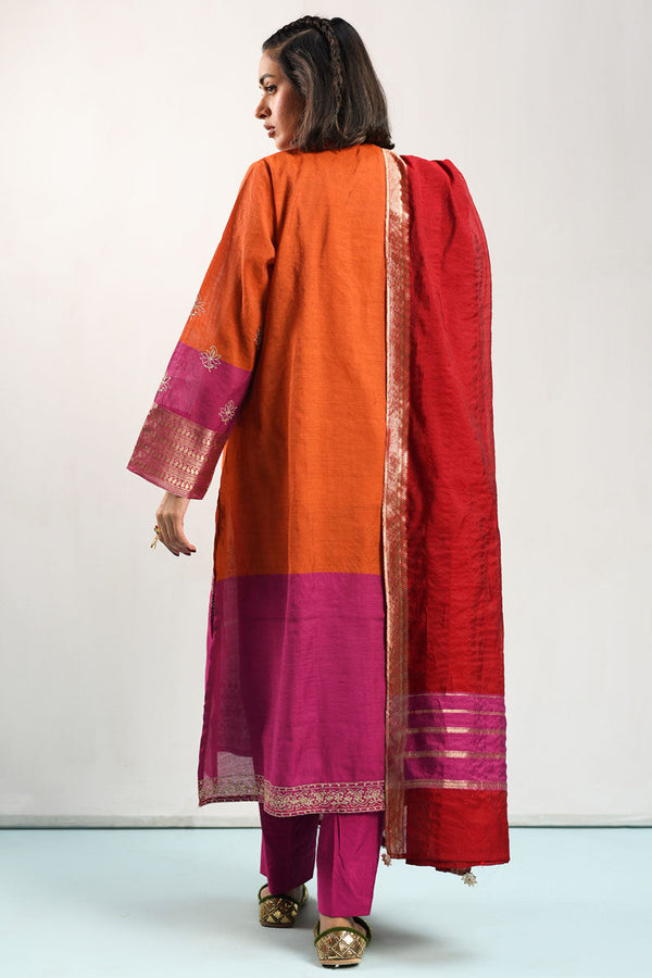Mehr Nur Mughal 3-Piece Suit