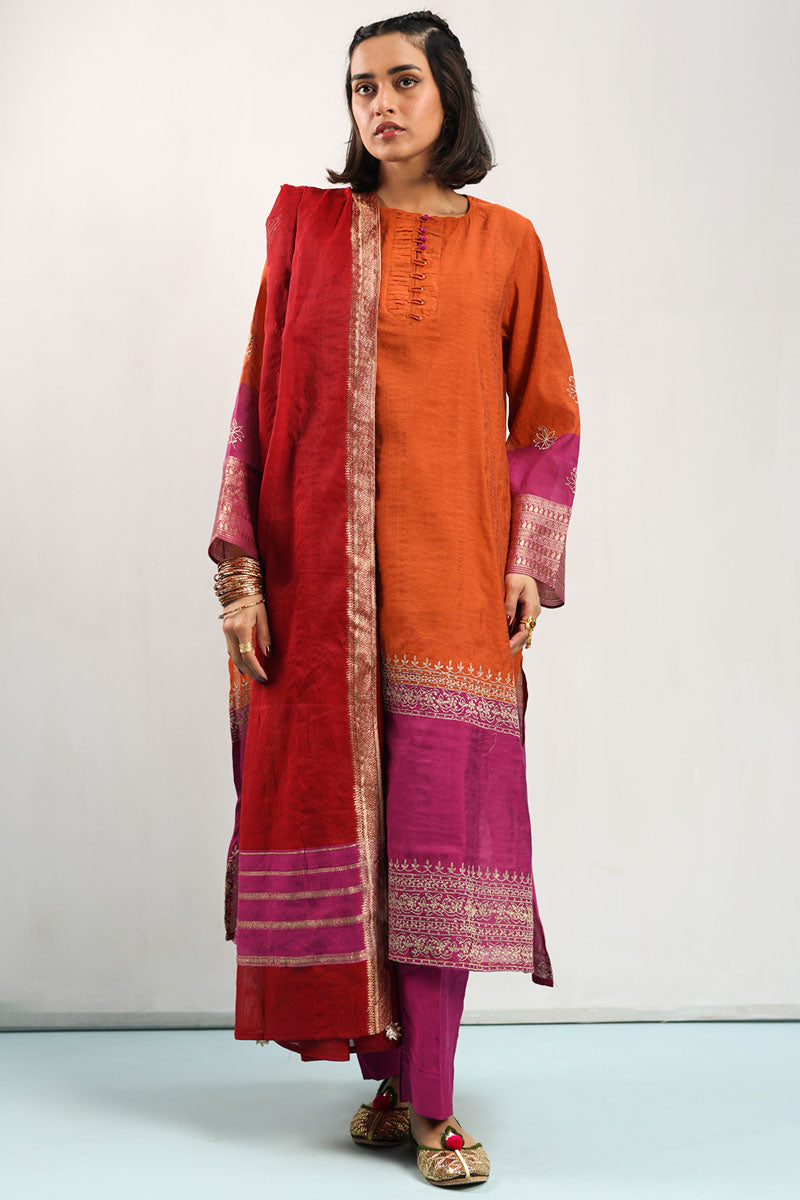 Mehr Nur Mughal 3-Piece Suit