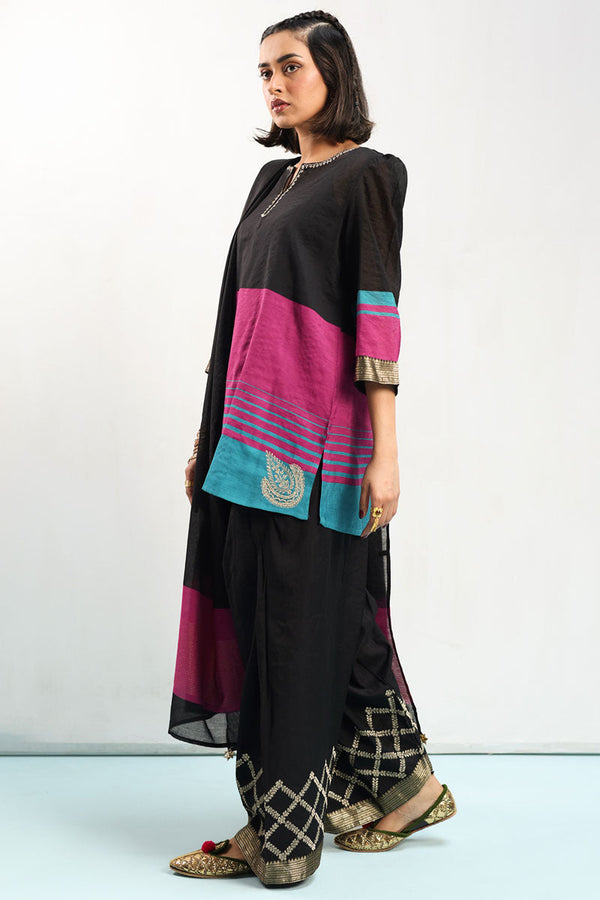 Mughal Aura 3-Piece Suit