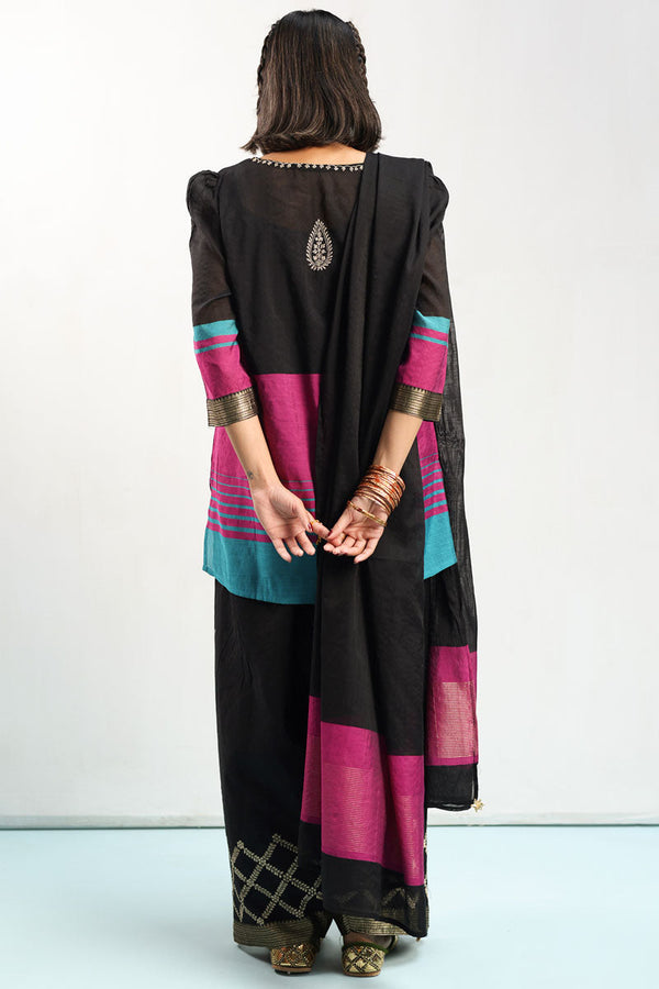 Mughal Aura 3-Piece Suit