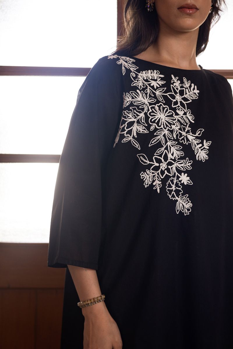 Embroidered Marigold Grace Set