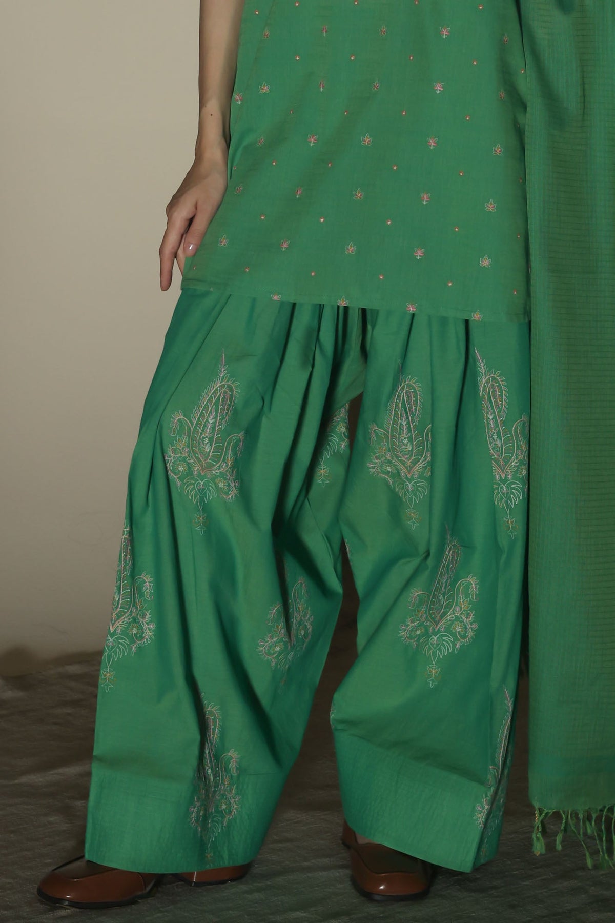 Embroidered 3-Piece Farshi Set