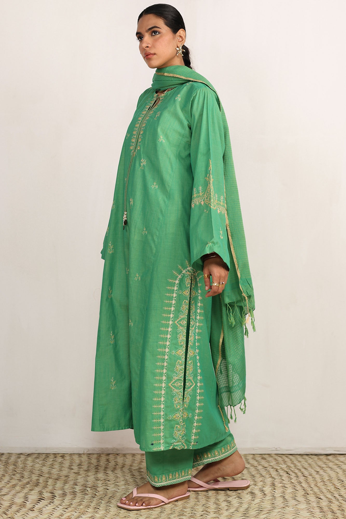 Phool Kahani Embroidered Ensemble