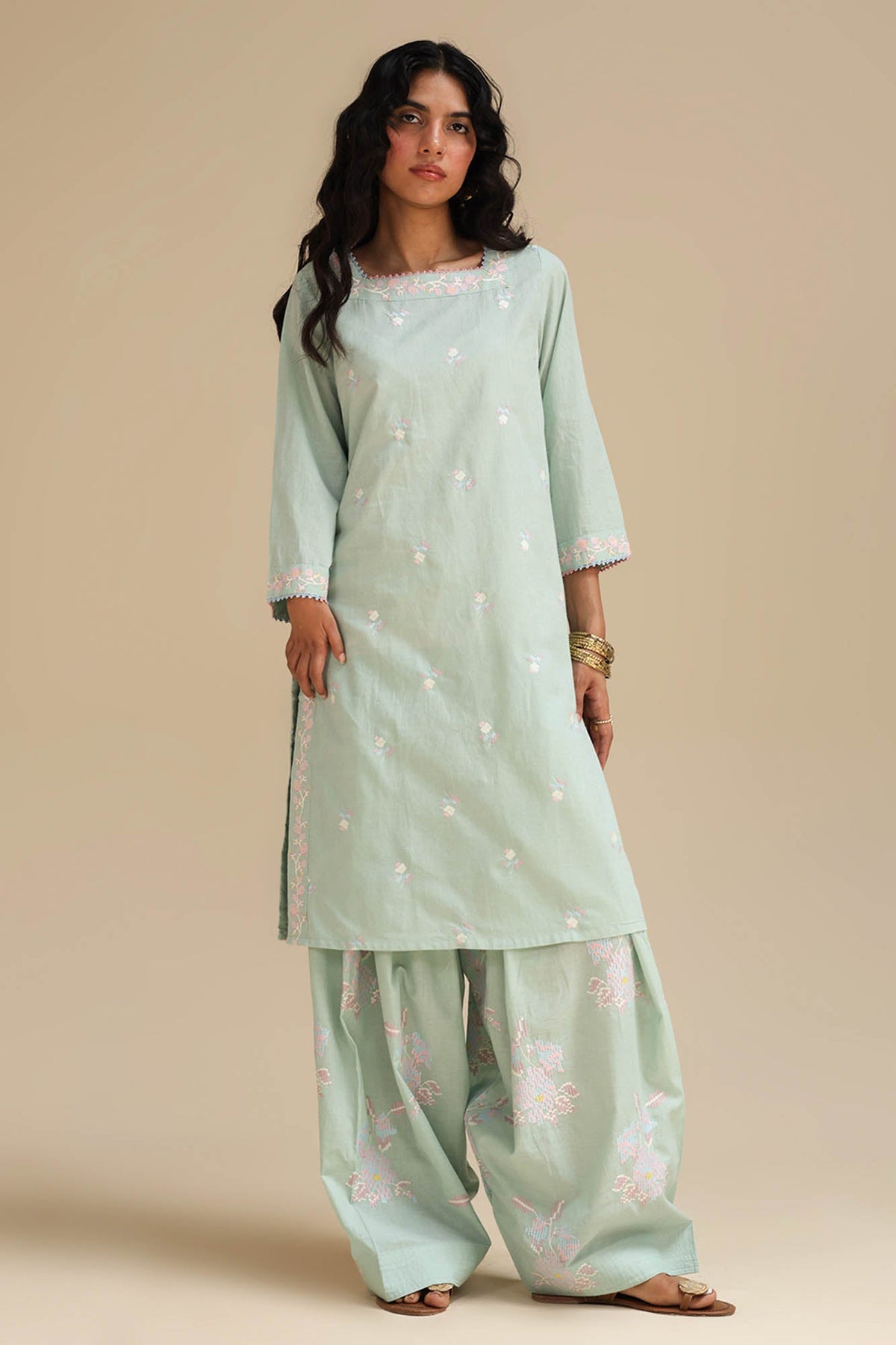 Meadow Bloom Embroidered Set