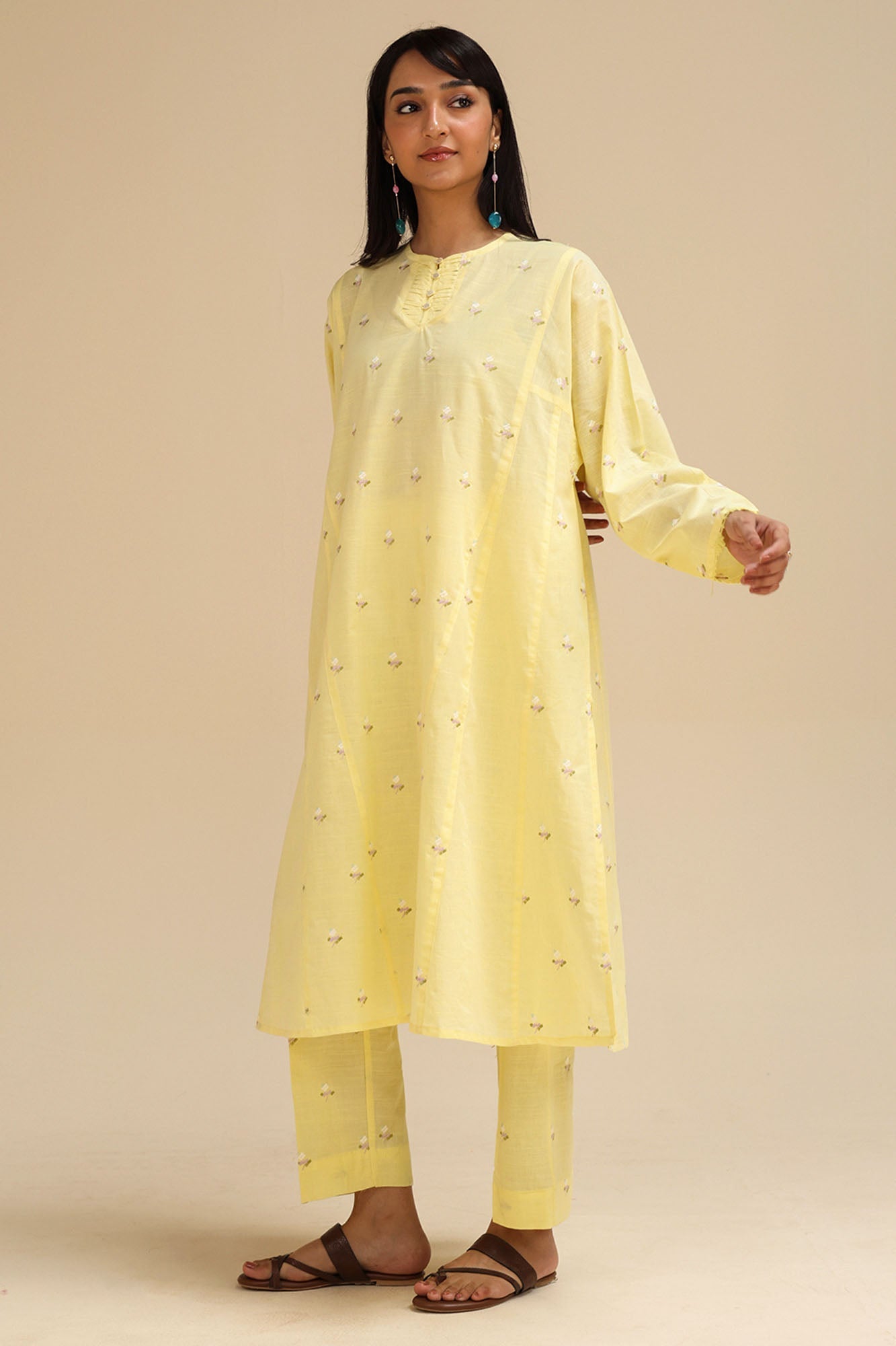 pastelyellow