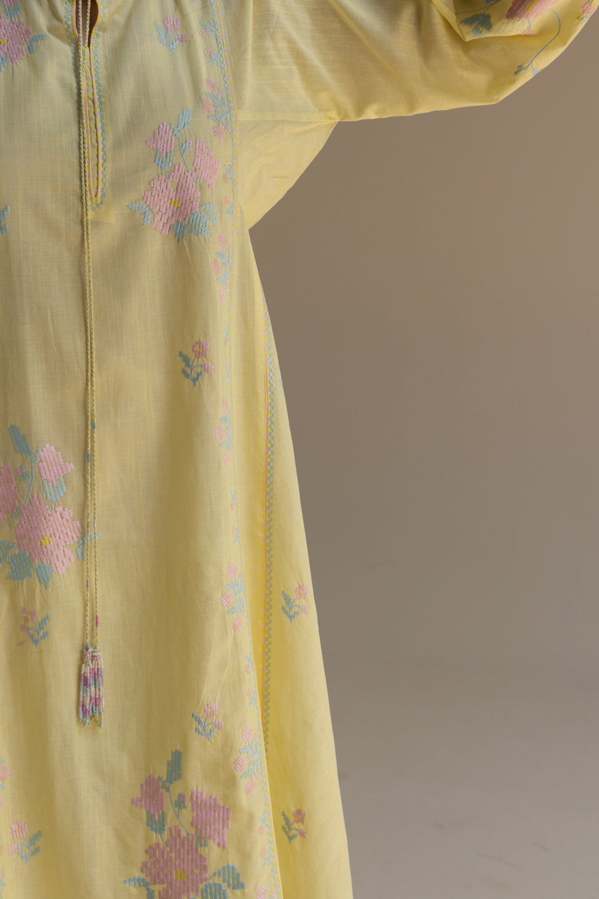 pastelyellow