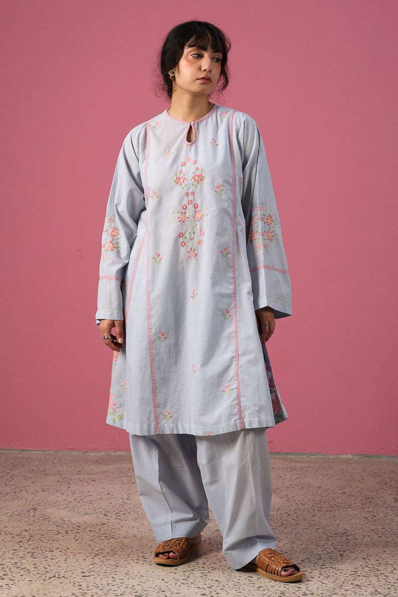 Embroidered Weave Set