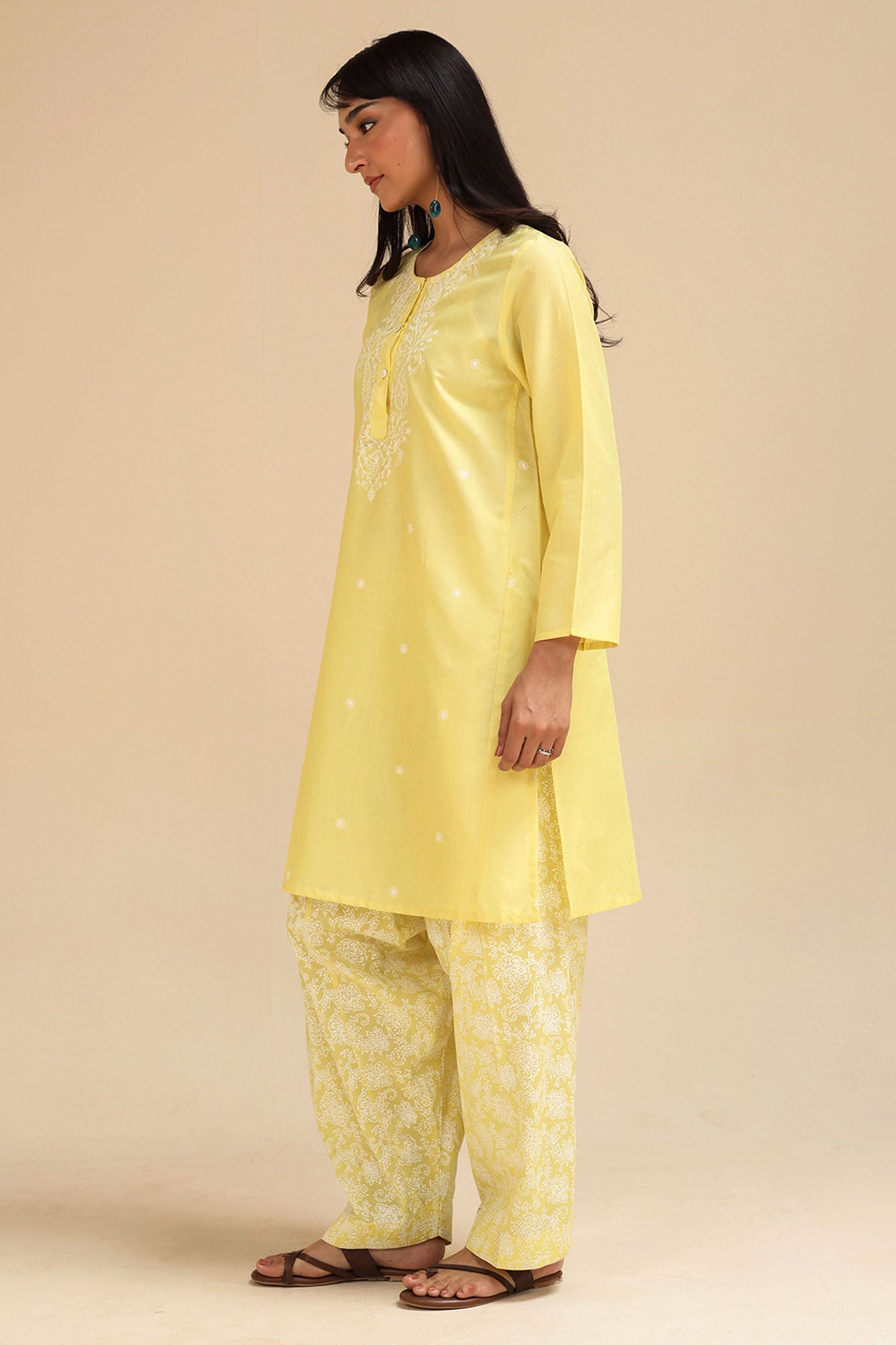 pastelyellow