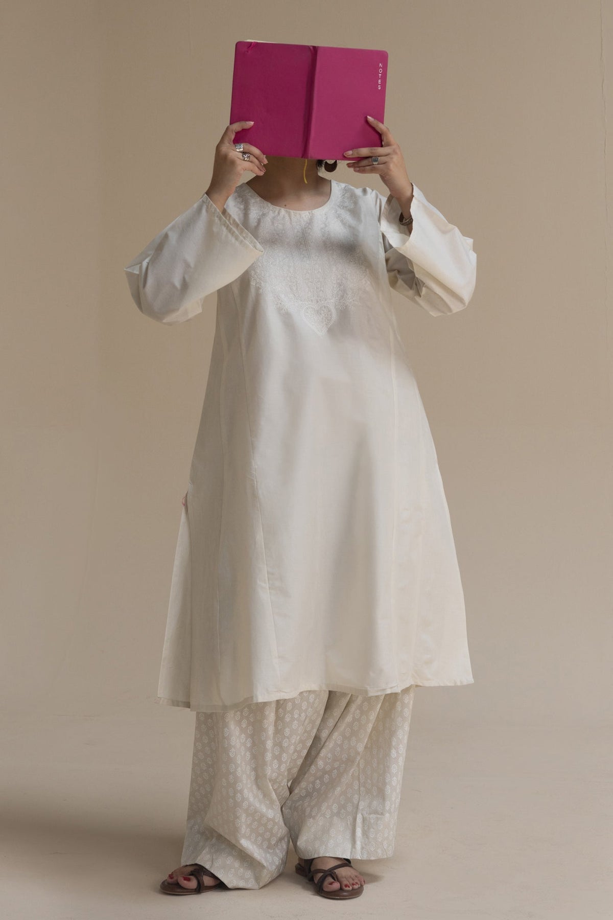 Gulnar Embroidered Set