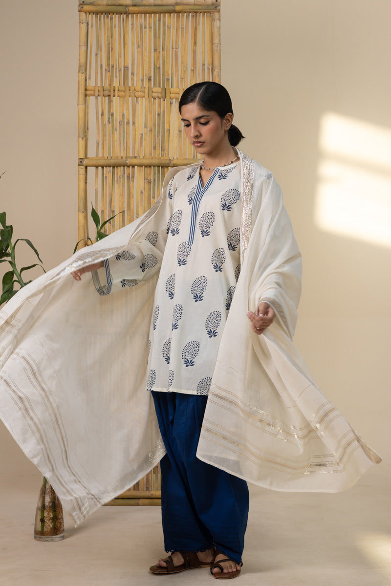 Lurex Line Dupatta