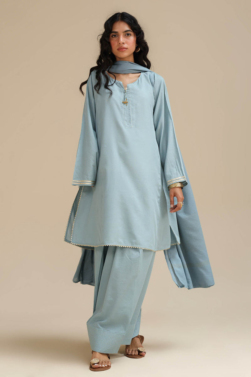 Regal reverie 3-Piece Set