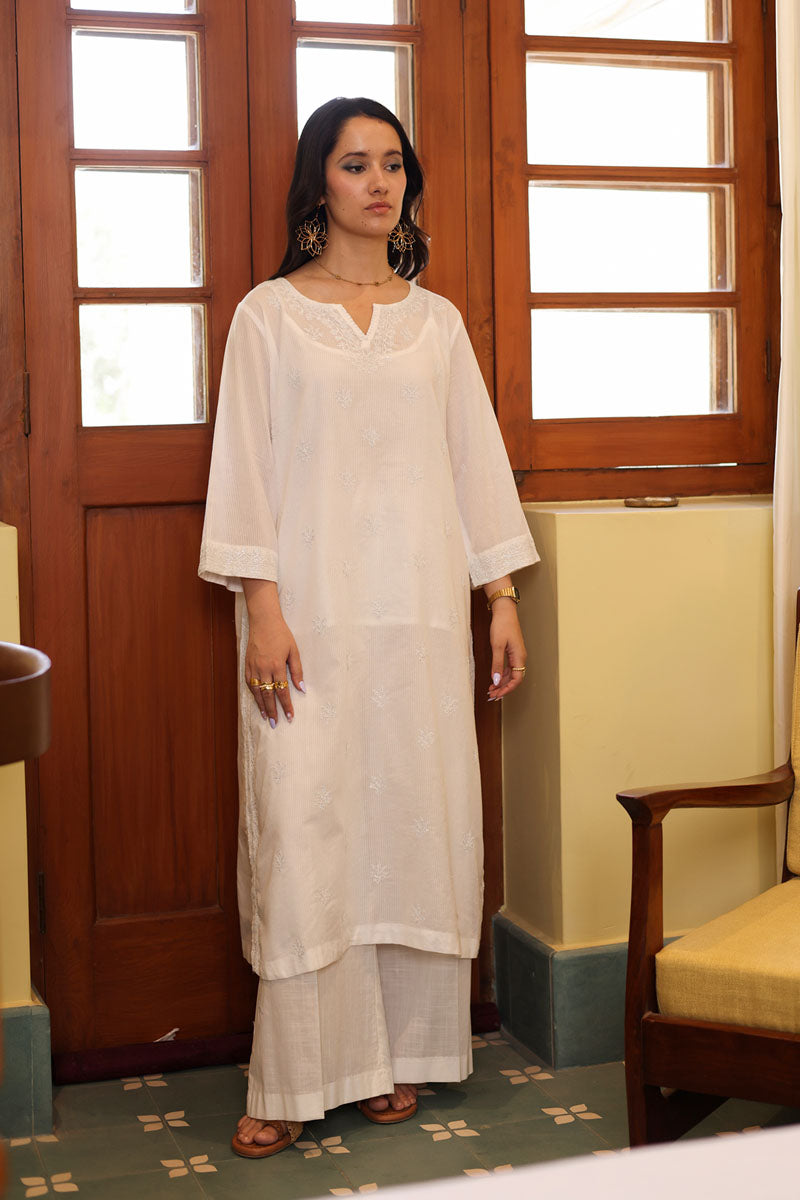 Embroidered Chalk Reverie Set