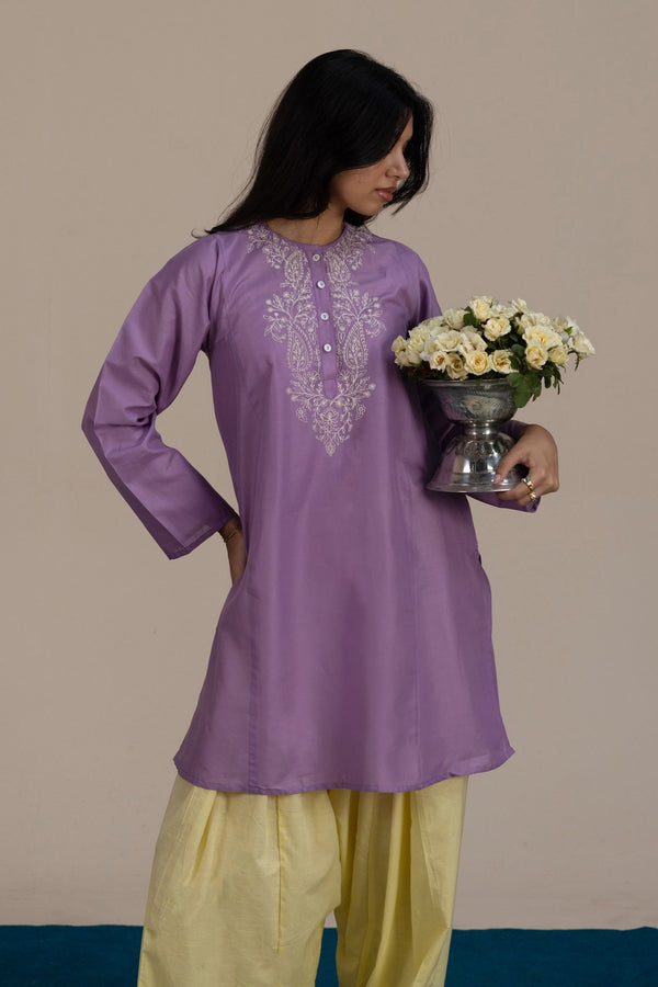 Embroidered Whisper Kurta