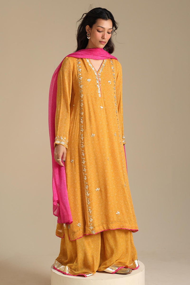 Khaas Chunari Ensemble