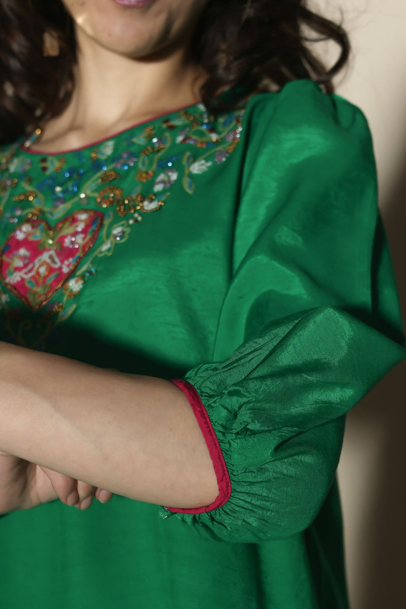 Dilkaar Embroidered Set