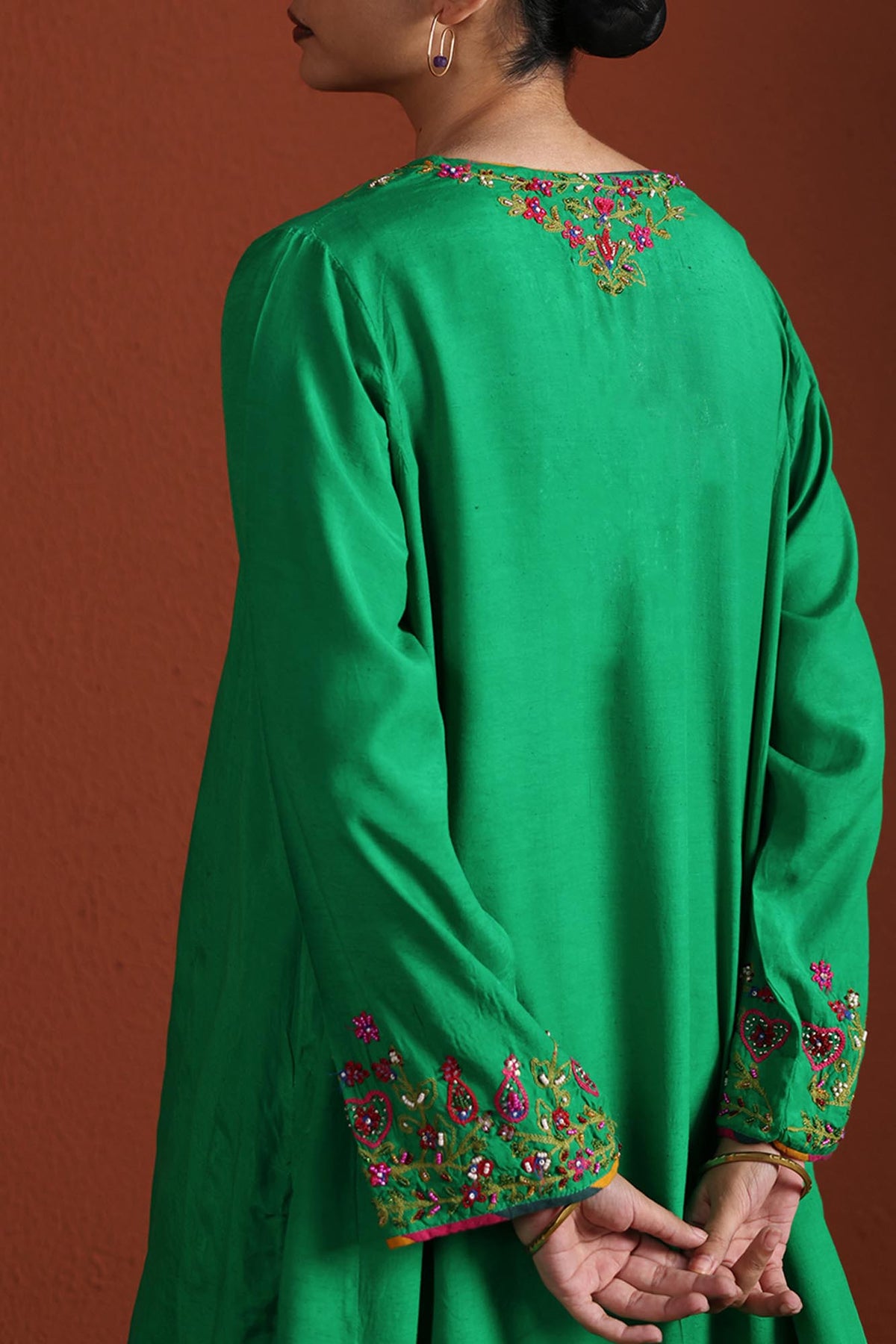 Dewdrop Embroidered Set
