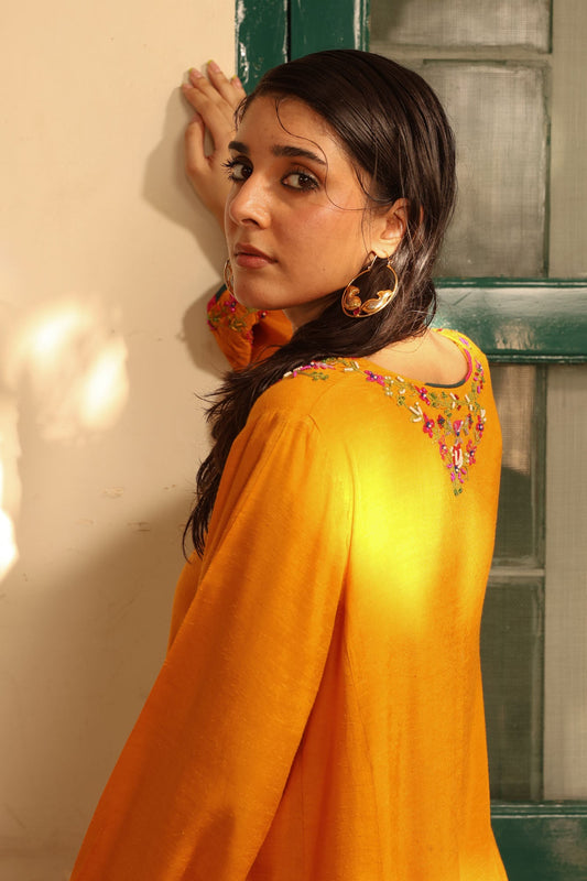 Dewdrop Embroidered Set