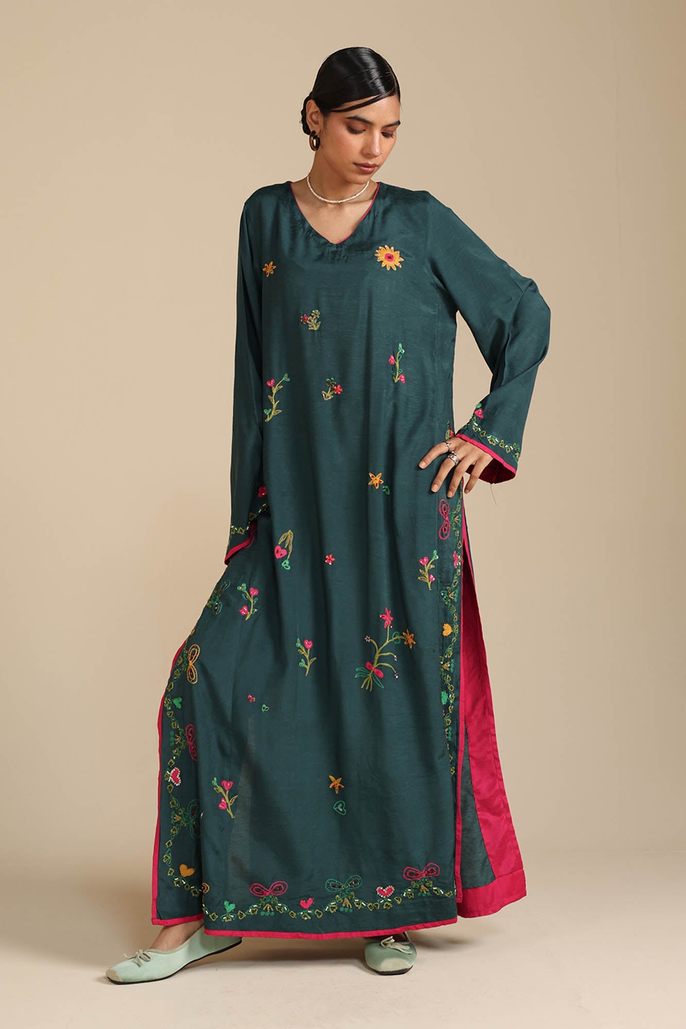 Embroidered Reverie Set