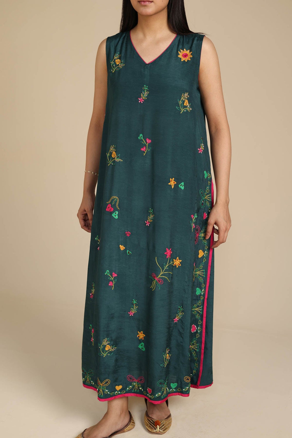 Embroidered Reverie Set
