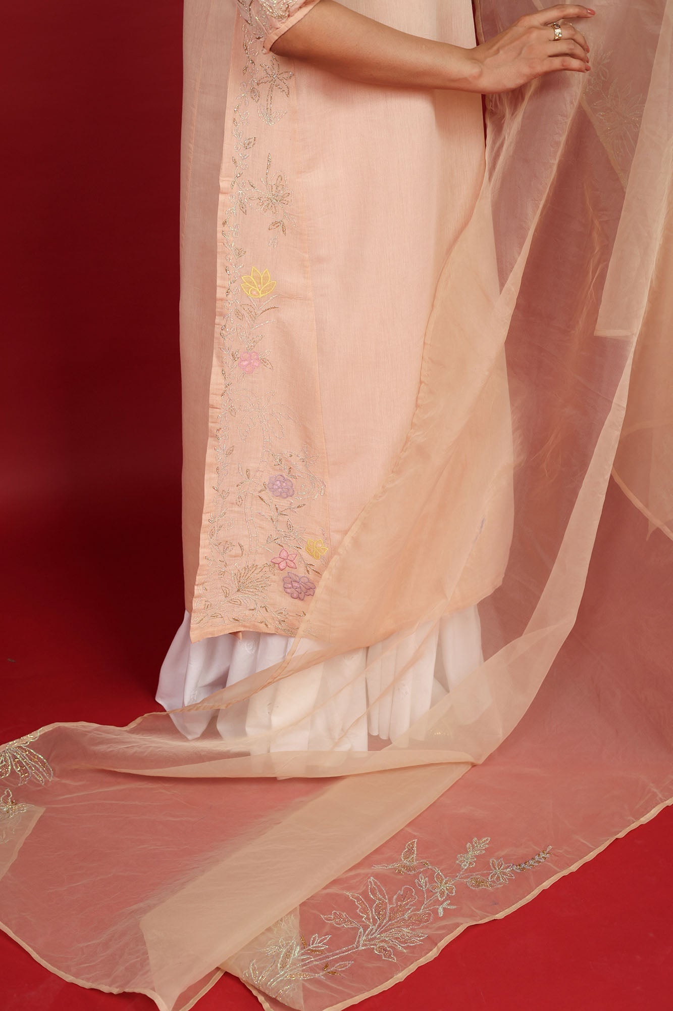 Opulence Embroidered Set