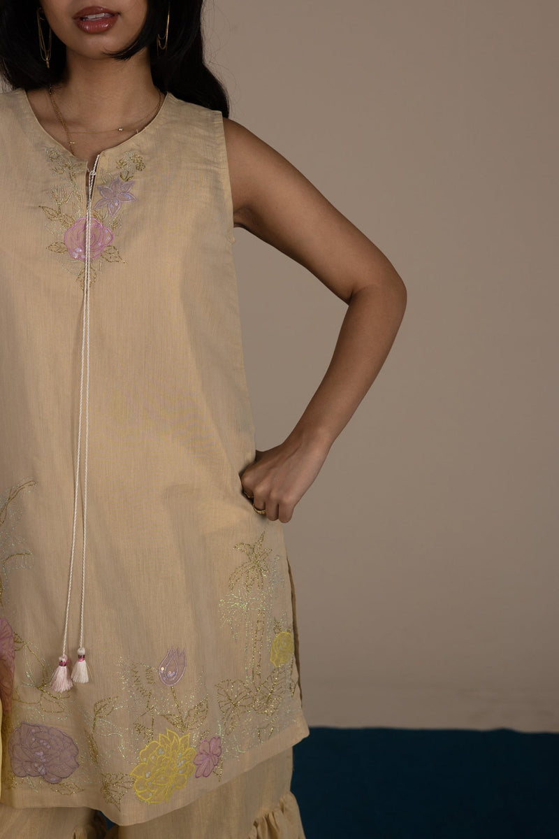 Phool Embroidered Gharara Ensemble