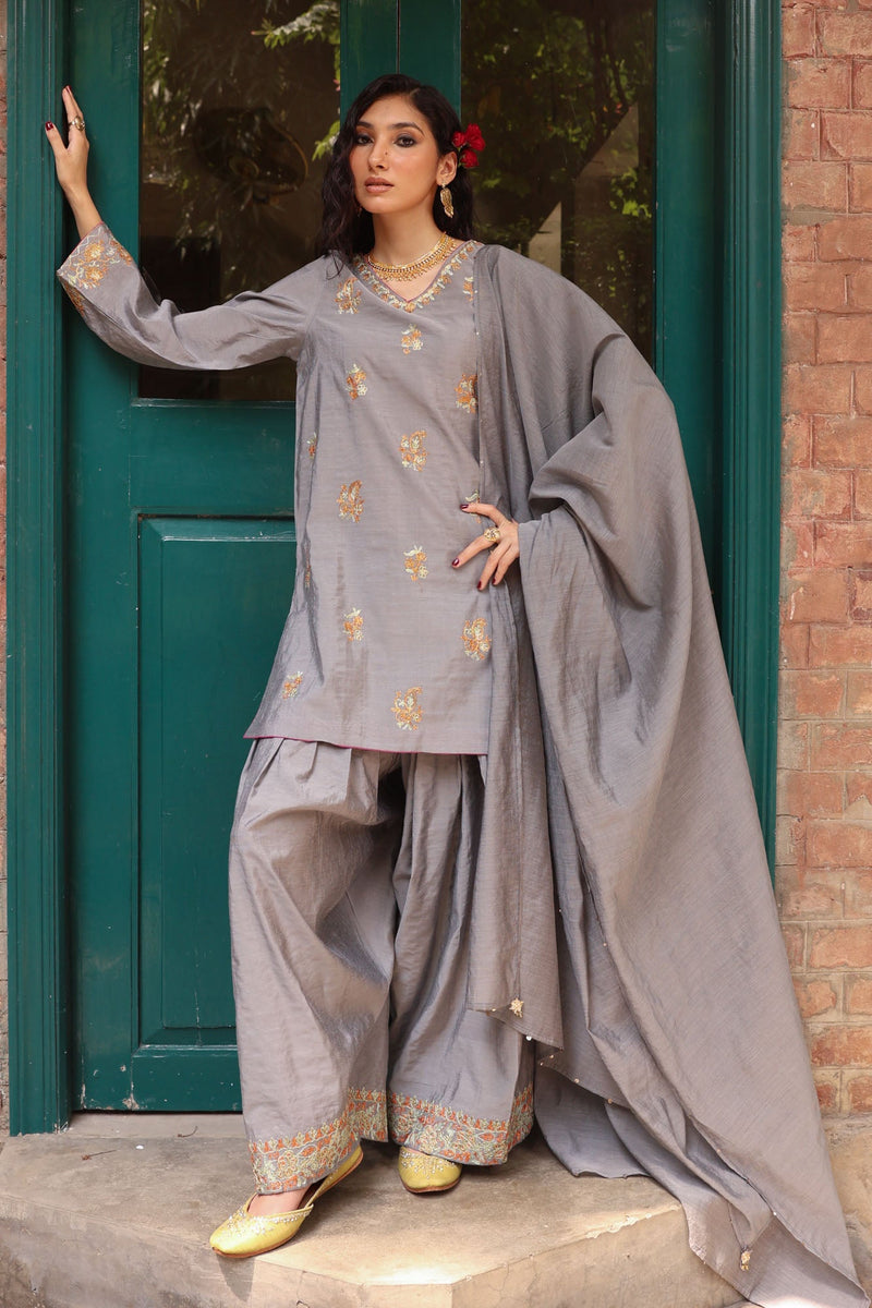 Embroidered Opulent 3-Piece Ensemble