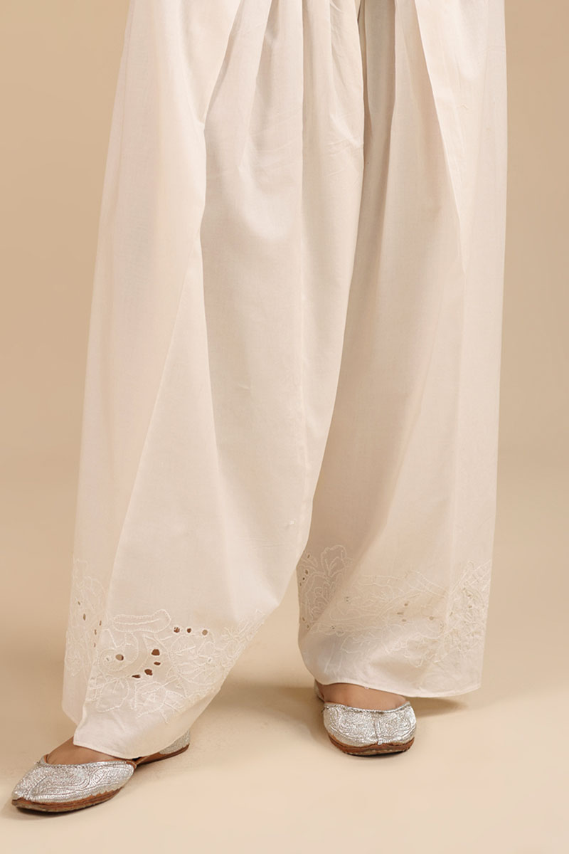 Kaaviya Classic Fit Shalwar