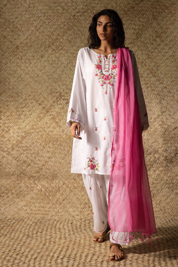 Hand-Embroidered Tarkashi Set