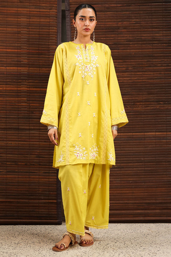 Hand-Embroidered Tarkashi Set