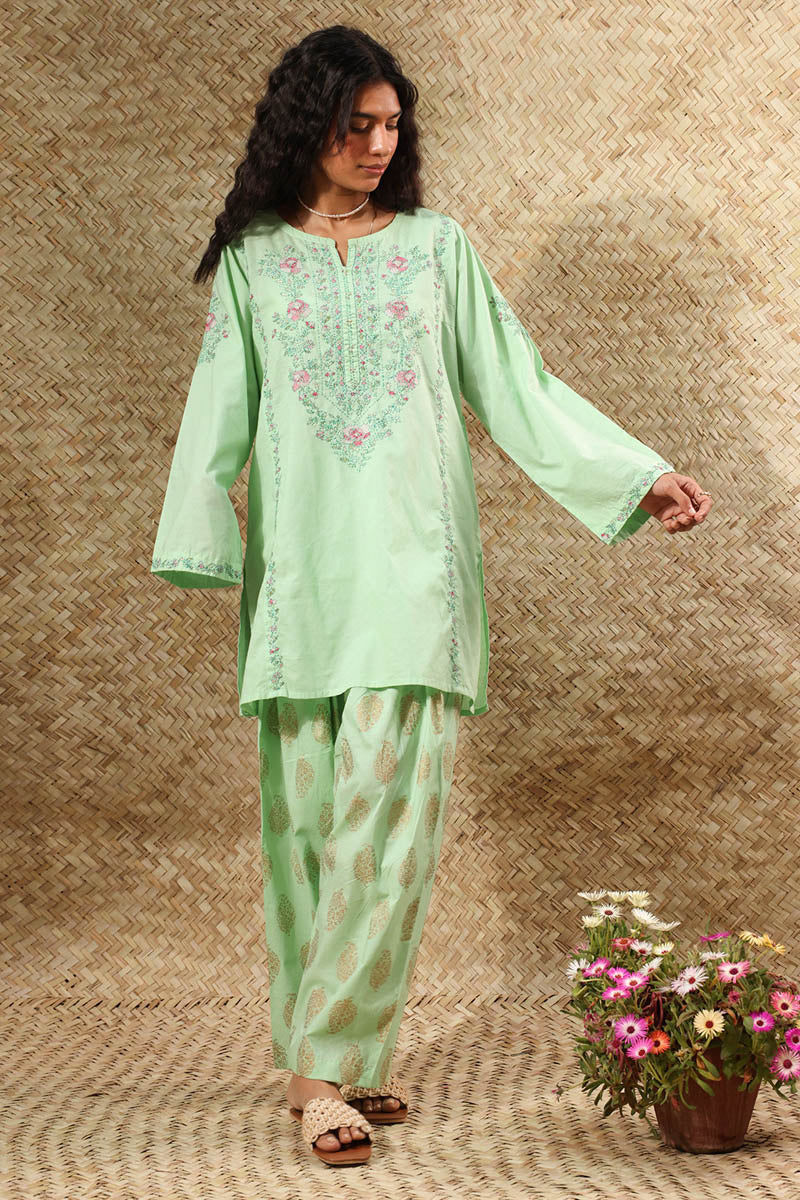 Hand-Crafted Mughal Art Set