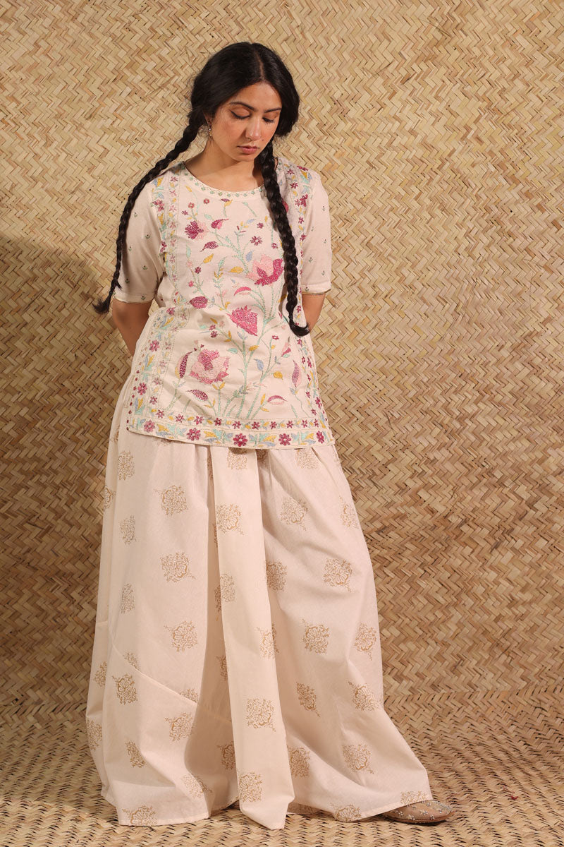 Hand-Crafted Mughal Skirt Set